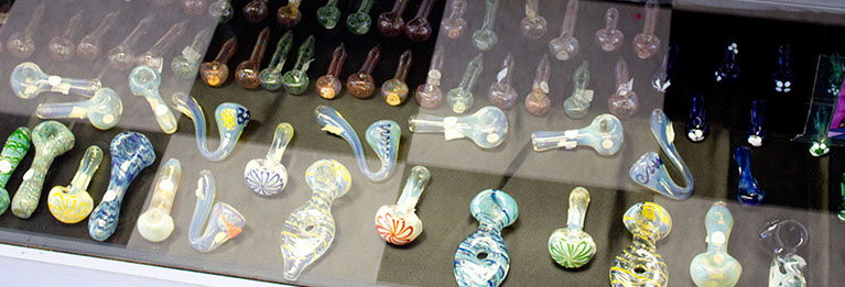 Puff N Stuff Smoke Shop - Store Photos
