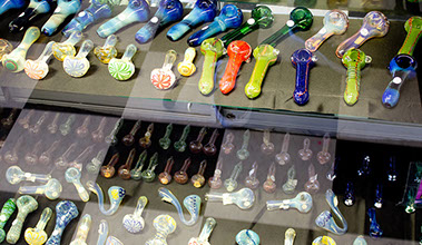Puff N Stuff Smoke Shop - Store Photos