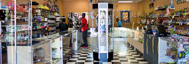 Puff N Stuff Smoke Shop - Store Photos